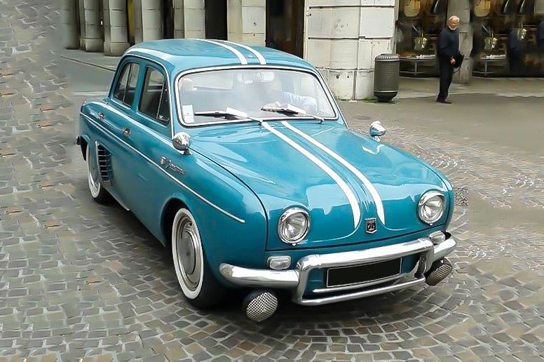 Renault Dauphine Gordini, une voiture de collection proposée par