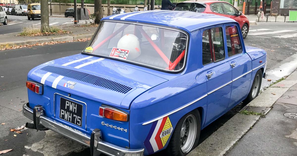 Photo De Presse Originale – Renault R8 Gordini – 1964 – Tirage 14,5x14,5 Cm – Vue Arrière