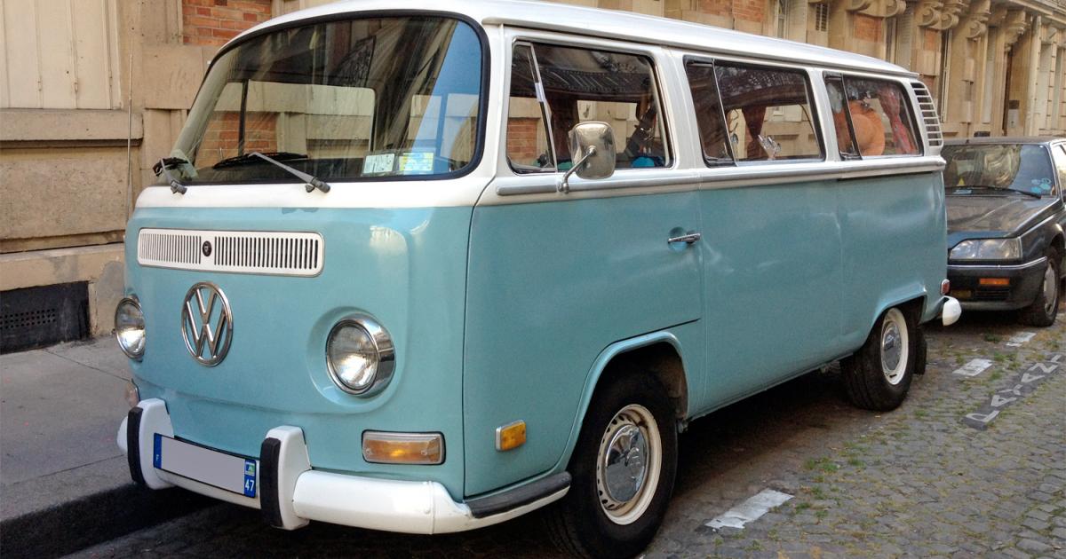 1 43 CORGI Volkswagen T1 Minibus Just Married 1961 Light Blue White CC02737