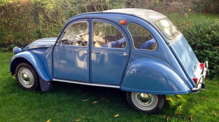 Voiture de collection « Citroën 2CV AZAM 1966 »