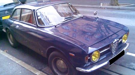 Voiture de collection « Alfa Romeo GT 1300 Junior »