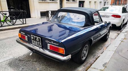 Voiture de collection « Alfa Romeo Spider 2000 »