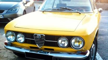 Voiture de collection « Alfa Roméo Giulia GT »