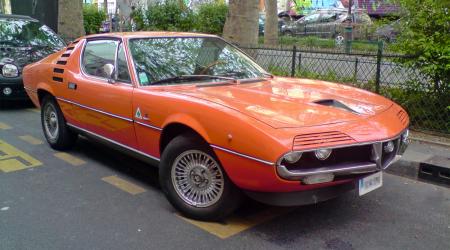 Voiture de collection « Alfa Roméo Montreal »