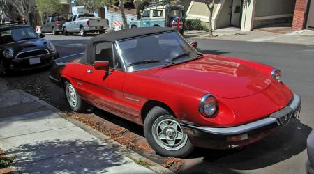 Voiture de collection « Alfa Roméo Spider Veloce »