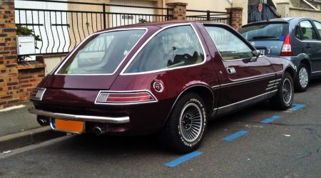 Voiture de collection « AMC Pacer »