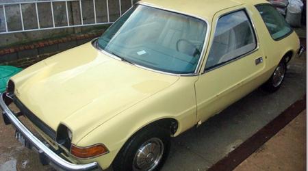 Voiture de collection « AMC Pacer 1975 »