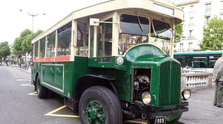 Voiture de collection « Autobus Renault TN6 »