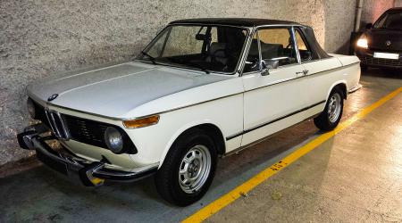 Voiture de collection « BMW 2002 Cabriolet »