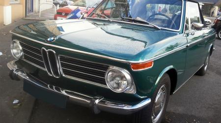 Voiture de collection « BMW 2002 Cabriolet »