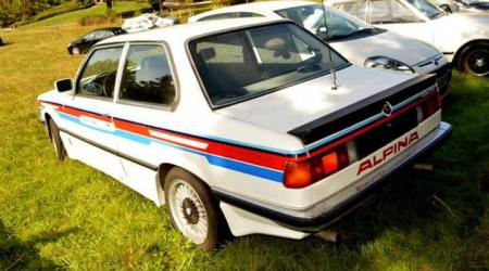 Voiture de collection « BMW 323i Alpina »