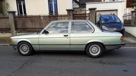 Voiture de collection « BMW Série 3 E21 »