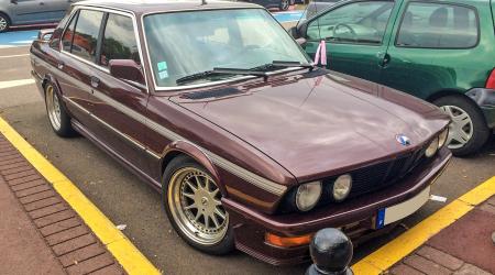 Voiture de collection « BMW Série 5 E28 Hartge »