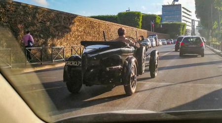 Voiture de collection « Bugatti (Type 43 ?) »