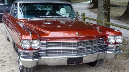 Voiture de collection « Cadillac Coupé De Ville »