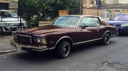 Voiture de collection « Cadillac Monte Carlo »