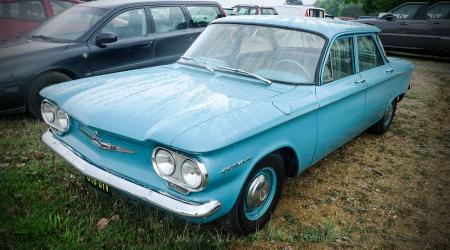 Voiture de collection « Chevrolet Corvair Berline »