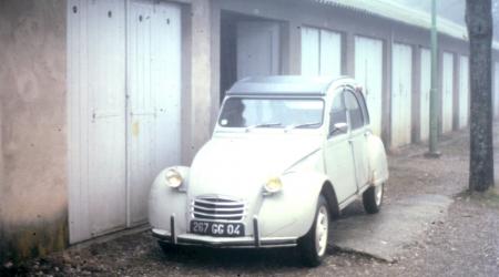 Voiture de collection « Citroën 2CV AZAM »