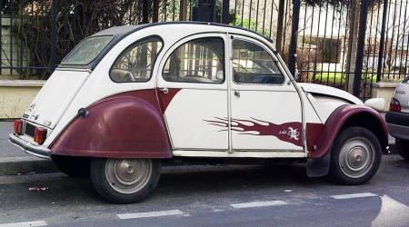 Voiture de collection « Citroën 2CV »