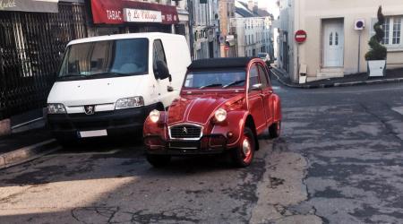 Voiture de collection « Citroën 2CV »