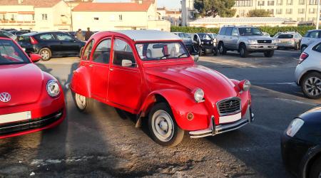 Voiture de collection « Citroën 2cv »