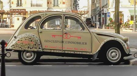 Voiture de collection « Citroën 2cv »