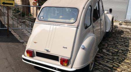 Voiture de collection « Citroën 2CV6 »