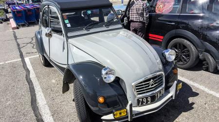 Voiture de collection « Citroën 2CV Charleston »