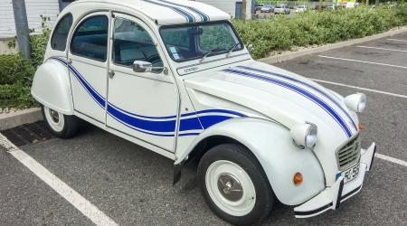 Voiture de collection « Citroën 2CV France 3 »