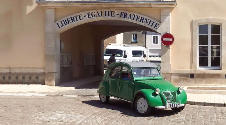 Voiture de collection « Citroën 2CV »