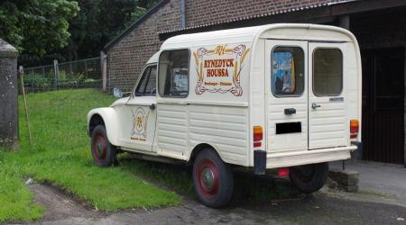 Voiture de collection « Citroën acadiane Rynedyck Houssa »