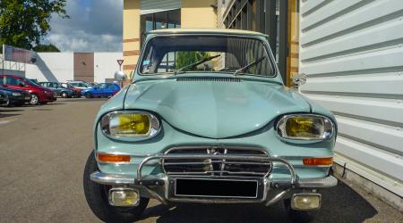 Voiture de collection « Citroën Ami 6 »