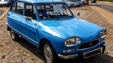 Voiture de collection « Citroën Ami8 Break »