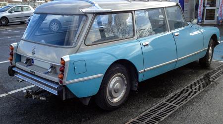 Voiture de collection « Citroën DS 20 Break »