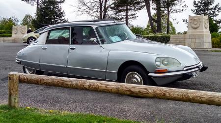 Voiture de collection « Citroën DS 23 découvrable »