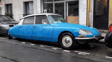 Voiture de collection « Citroën DS »