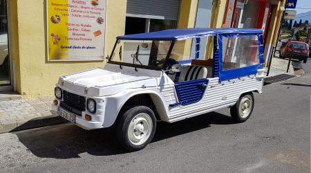 Voiture de collection « Citroën Méhari »