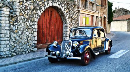 Voiture de collection « Citroën Traction »