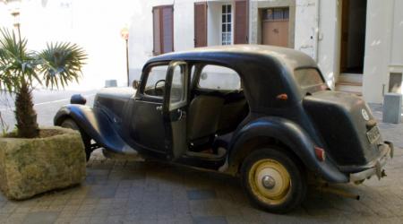 Voiture de collection « Citroën Traction »