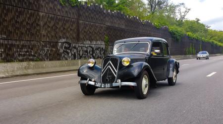 Voiture de collection « Citroën Traction »