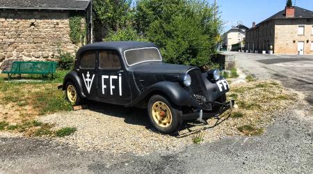 Voiture de collection « Citroën Traction FFI »