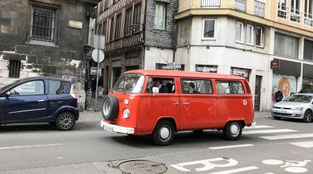 Voiture de collection « Combi Volkswagen T2B »