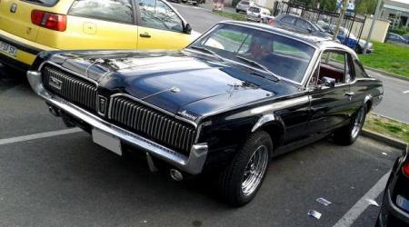 Voiture de collection « Mercury Cougar »