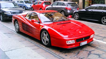 Voiture de collection « Ferrari 512 Testarrossa »