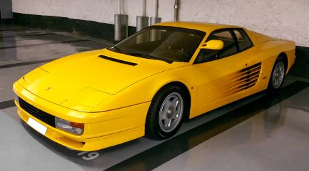 Voiture de collection « Ferrari Testarossa »