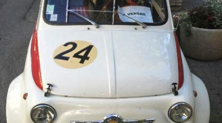 Voiture de collection « Fiat 500 ABARTH »