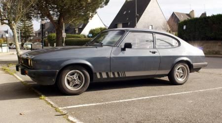 Voiture de collection « Ford Capri MK3 grise »