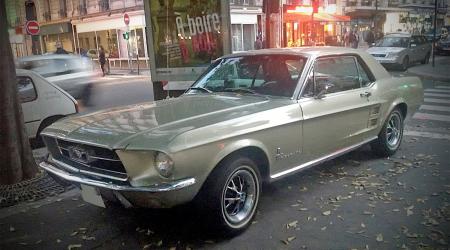 Voiture de collection « Ford Mustang »