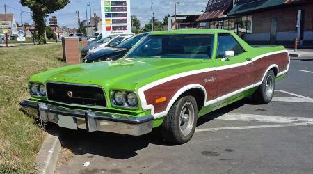 Ford Ranchero Squire