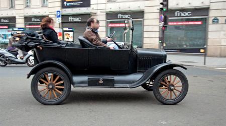 Voiture de collection « Ford T noire »